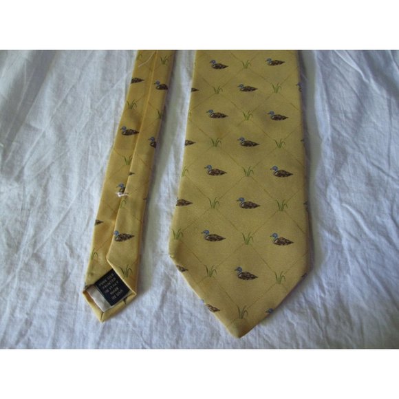 Elegant Pure Silk Printed in Italy Brooks Brothers Makers Neck Tie Ducks Yellow! - Picture 2 of 6